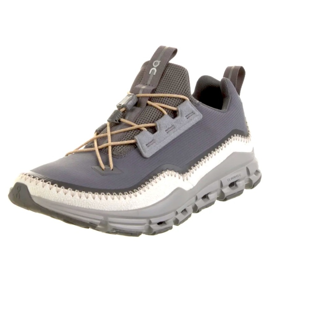 On running CLOUDAWAY sneaker